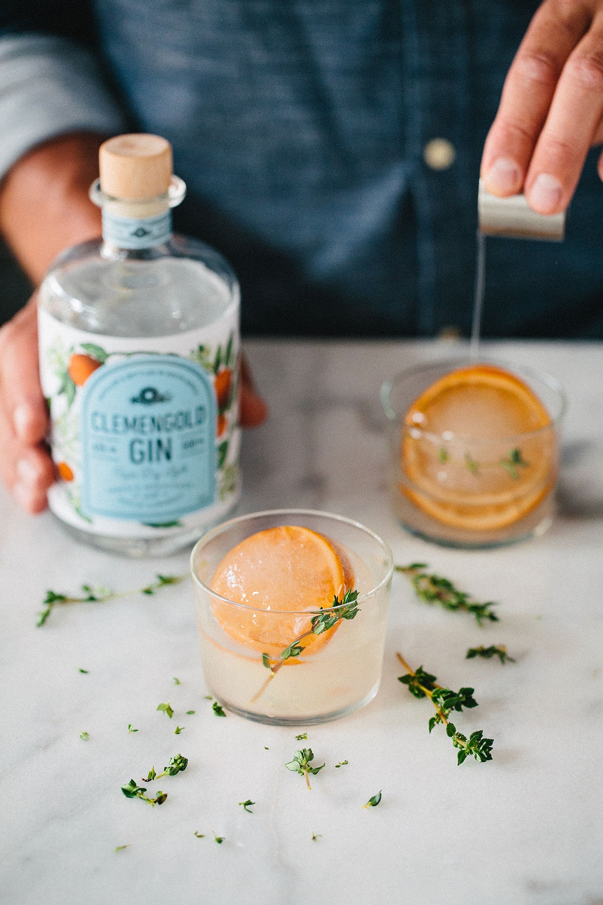 經(jīng)典海角干燥風(fēng)格,淡淡的柑橘味白酒包裝設(shè)計