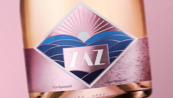 讓你的年輕光彩閃耀｜時尚葡萄酒包裝設計